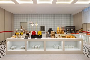 ramada encore by wyndham kunming south station