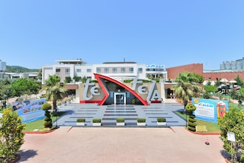 te stela resort