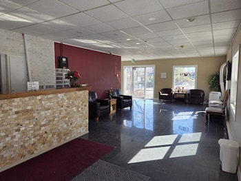 woodstock inn and suites restaurant and pool exit 188