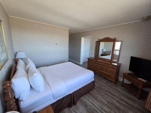 woodstock inn and suites restaurant and pool exit 188