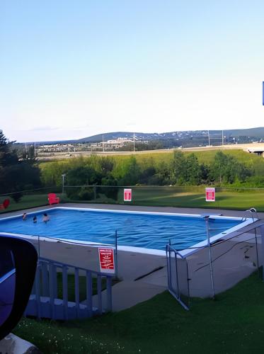 woodstock inn and suites restaurant and pool exit 188