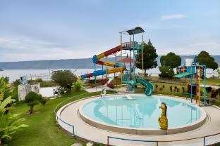 patra parapat hotel