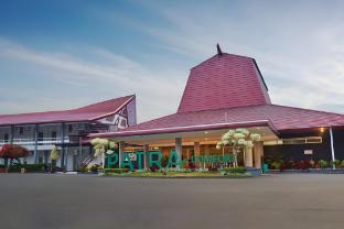 patra parapat hotel