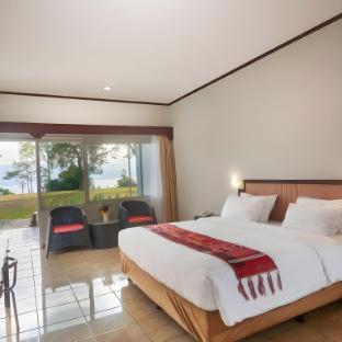 patra parapat hotel