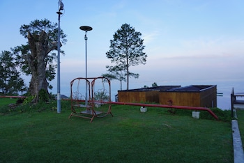patra parapat hotel