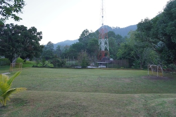 patra parapat hotel