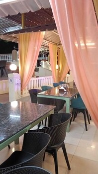 motus mountain view hotels