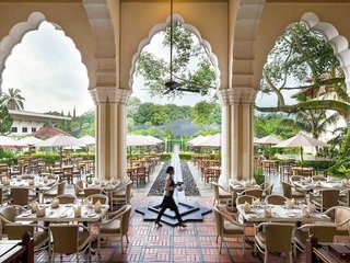 monopoli hotel bukittinggi