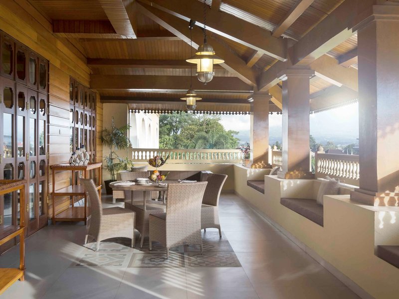monopoli hotel bukittinggi