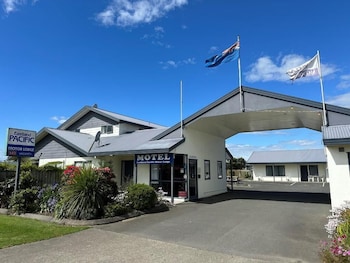 Eastland Pacific Motor Lodge,,2 star