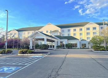 arnot grand hotel and suites