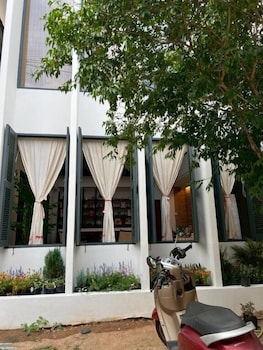 Ena Boutique Hotel & Cafe,,2 star