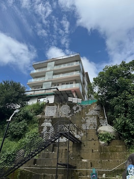 manuni inn khanyara rd