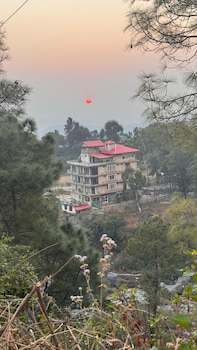 manuni inn khanyara rd