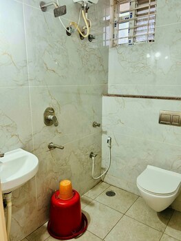 S K Comforts Rooms,,3 star
