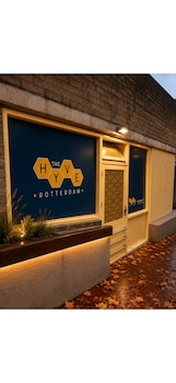 the hyve budget hotel rotterdam