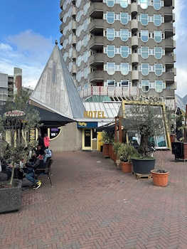 the hyve budget hotel rotterdam