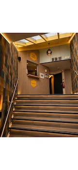 The Hyve Budget Hotel Rotterdam,,2 star