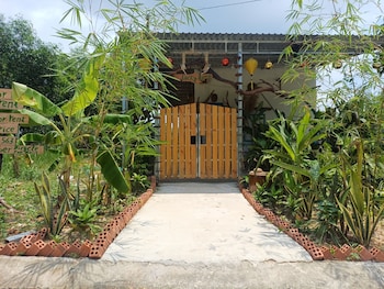 Villa Garden Lucky Home,,4 star