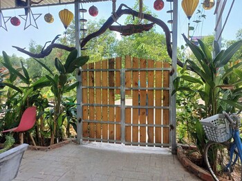 villa garden lucky home
