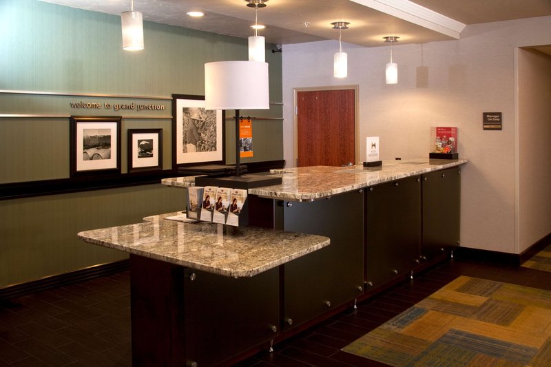 hampton inn grand junction downtown historic main street