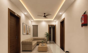 hotel banke bihari dham 500 mtr from prem mandir