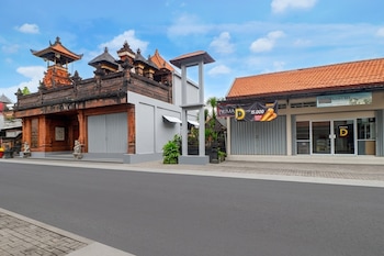 hotel o near mookiland park bali formerl
