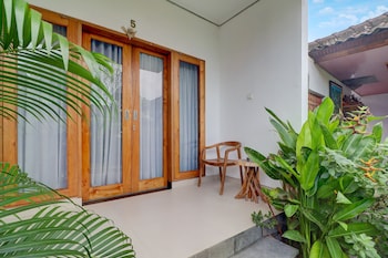hotel o near mookiland park bali formerl
