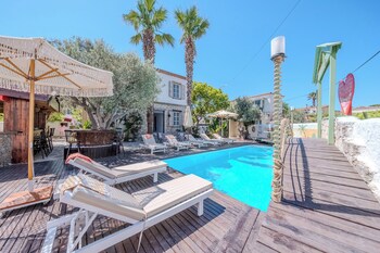 B House Alacati,,3 star