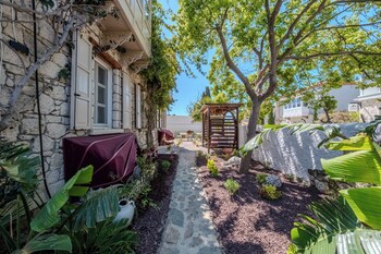 b house alacati