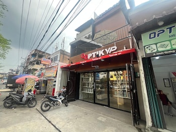 Hotel O Near Universitas Sumatera Utara,,3 star