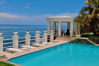 Verdaad Mansion,,2 star