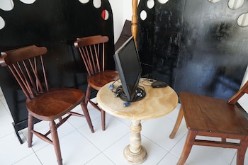 Hotel O Singgah Sini Homestay Syariah,,2 star