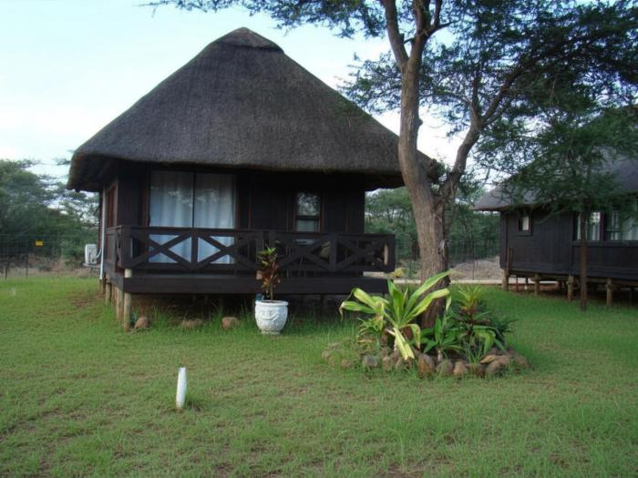chobe lesoma chalets hotel