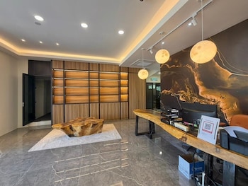 I-Fly Hotel,,2 star