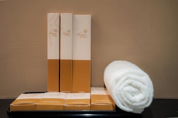 akaya elegance