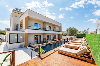 aura mare hotel