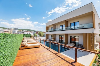 aura mare hotel