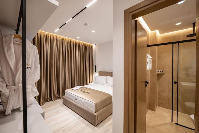 aura mare hotel
