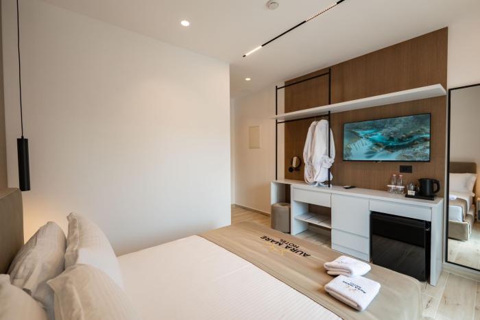 aura mare hotel