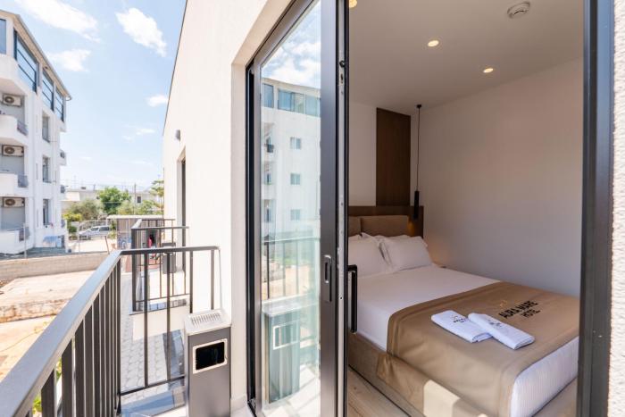 aura mare hotel