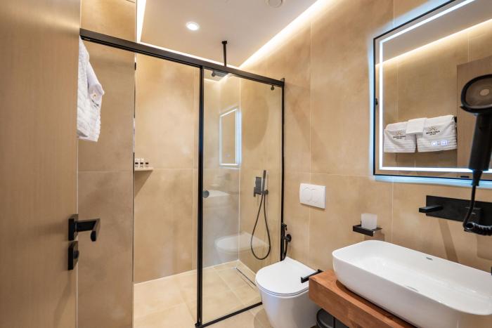 aura mare hotel