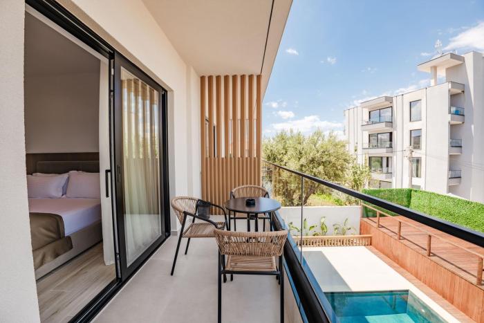 aura mare hotel