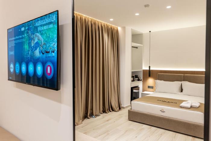 aura mare hotel