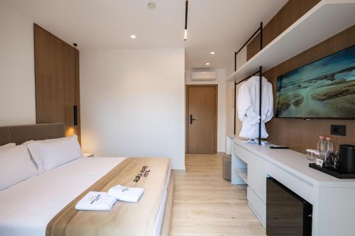 aura mare hotel