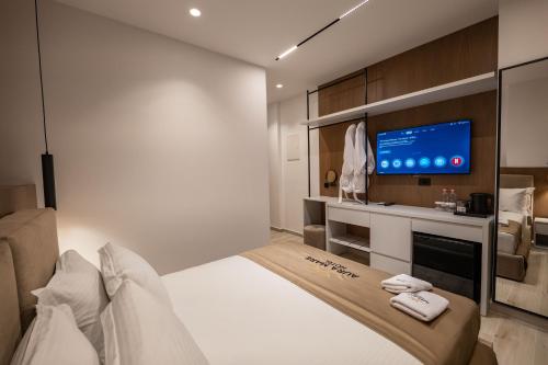 aura mare hotel