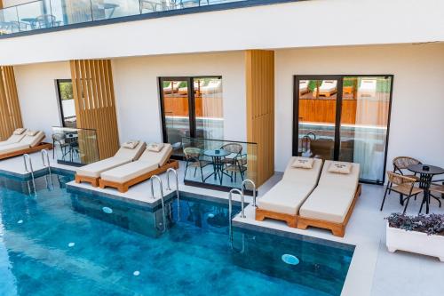 aura mare hotel