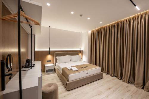 aura mare hotel
