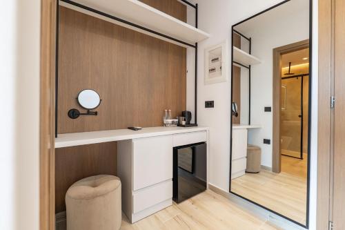 aura mare hotel