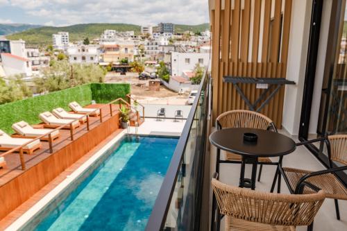 aura mare hotel